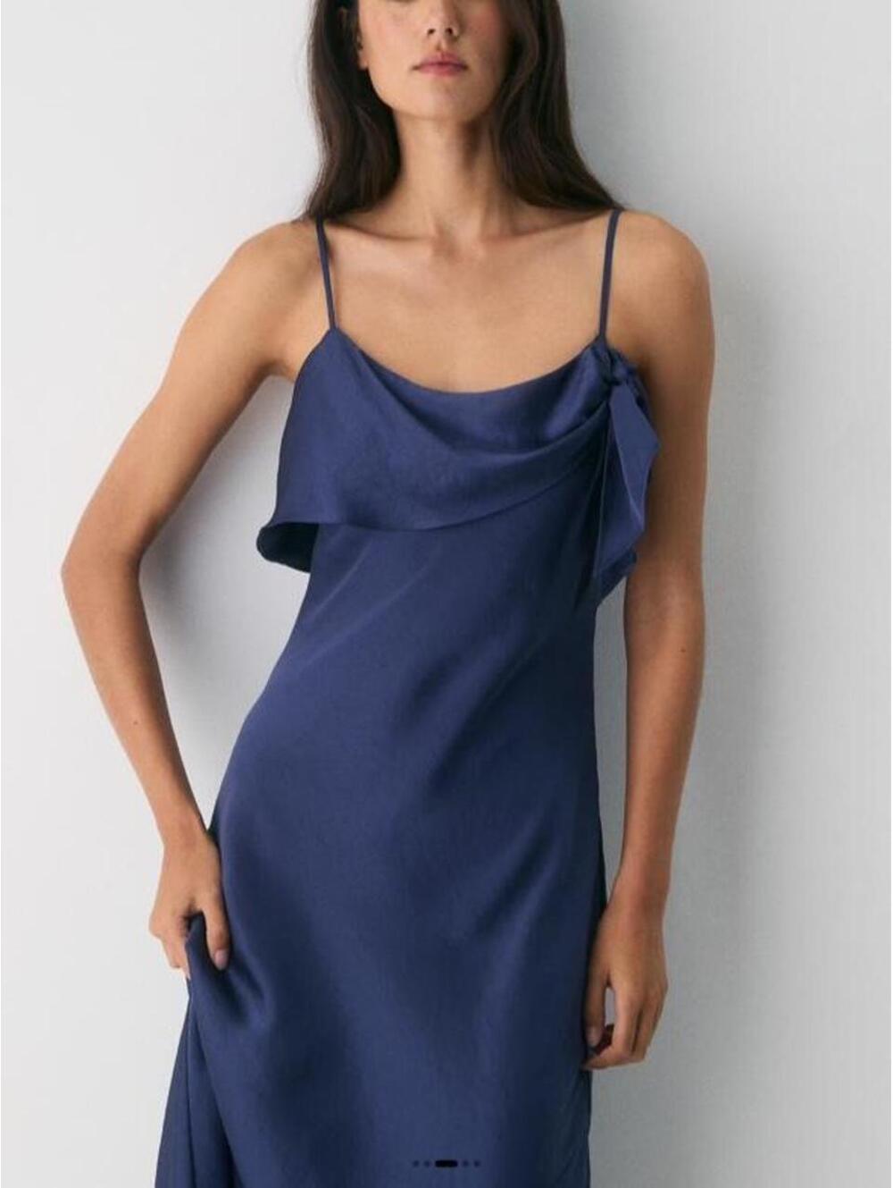 Aritzia Cannelle Satin Dress | Harbour navy blue ✨🪬 | size S